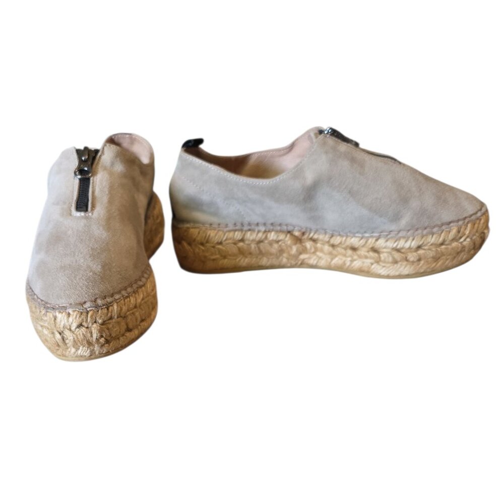 Size 6 Eric Michael "Serena" Handmade in Spain Tan Suede Espadrilles Excellent